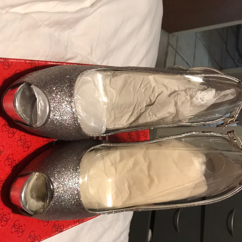 Guess sparkles peep toes perfect for New Years!!!